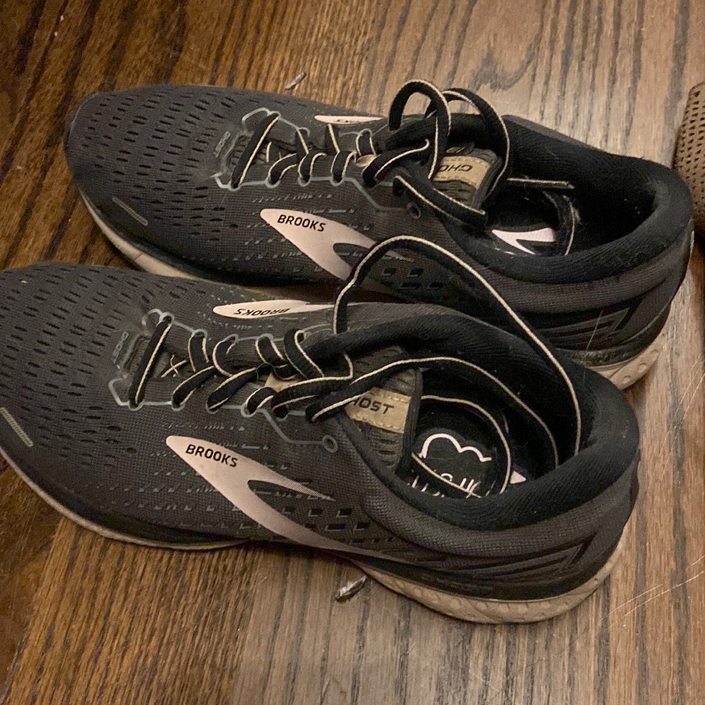 Running shoes